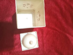 Vintage D-odor Box And Container