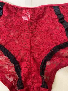 Lace Bra and Panty Set
