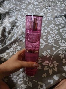 Bath &amp; Body Works Covered in Roses Mist