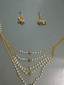 Elegant Layered Pearl Necklace Set