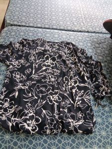 Chic Floral Print Top