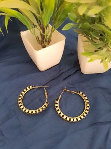 Gold Tone Hoop Earrings | Lightweight
