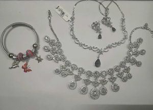 Sparkling Jewelry Set