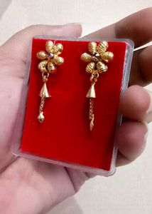 💕Brand new gold plated earrings 💕