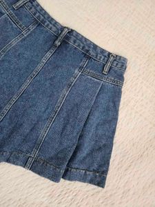 Denim Pleated Skirt Shorts waist 30
