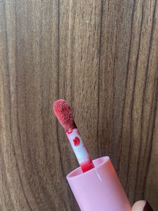 Lyoux Cosmetic Lip Gloss