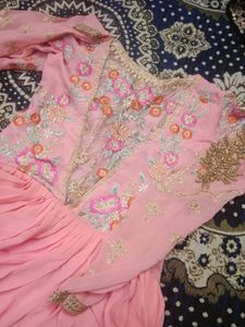 Elegant Pink Embroidered Kurta