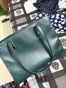 new classy green solid pu tote bag