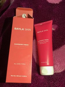 Bayla Skin Raspberry Fresh Face Wash