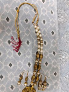 Ethnic Pearl and Gold Necklace Set