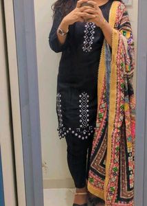 Elegant Black Kurta with white embroidered New