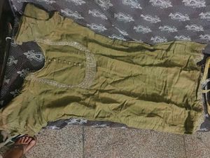 Green Kurta Set with Embellishments