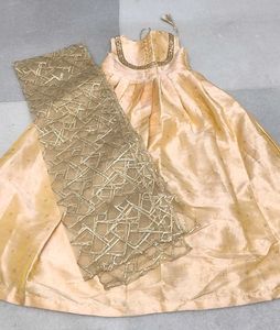 Elegant Gold Gown for Girls
