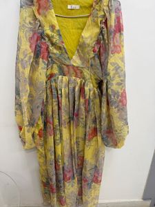 Chic Yellow Floral Print Midi Dress