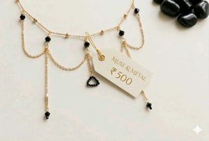 Elegant Gold Chain Necklace