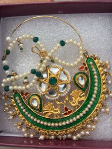 Traditional Green Nath with Pearls