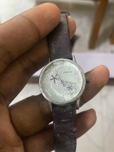 ladies stylish Watch