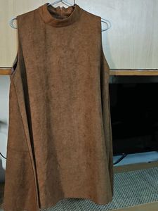 Elegant Brown Sleeveless Mock Neck Dress