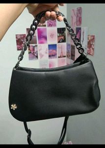 Chic Classy Black Handbag with Chain Strap