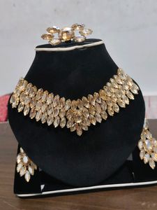 BIG SIZE KOREAN GLASS STONE NECKLACE SET