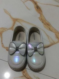 Cute Girls' Loafers with Bow