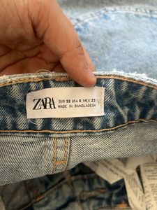 Zara Ripped Mom Jeans - Trendy Denim