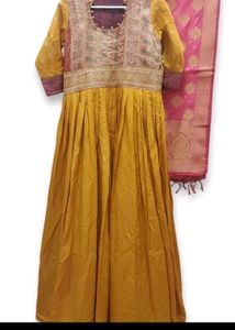 Elegant Yellow &amp; Pink heavy Anarkali Gown💓🤎