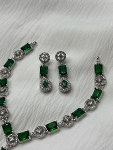 Emerald Green Necklace Set