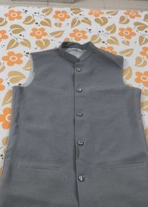 Stylish Men's Grey Waistcoat
