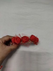 Red Rose &amp; Pearl Hair Accessory