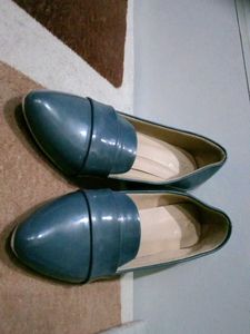 Elegant Blue Heels