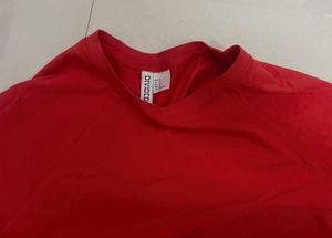 Classic Red Cropped T-Shirt