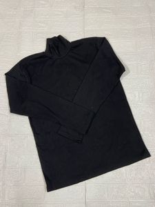 Black Long Sleeve Turtleneck Top
