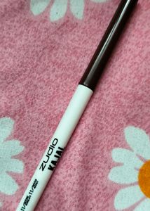 Zudio Brown Shimmer Kajal - Enhance Your Eyes!