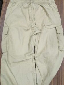 H&amp;M unisex baggy cargo gold pa
