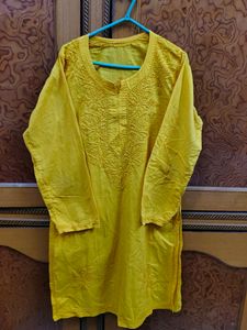 Lucknowi Chikankari Kurti