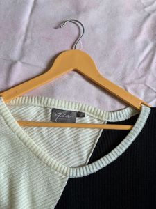 Black &amp; Cream Sweater Top | Stylish State