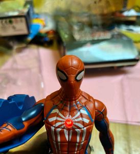 Avengers Spiderman Arm Launcher Action Figure