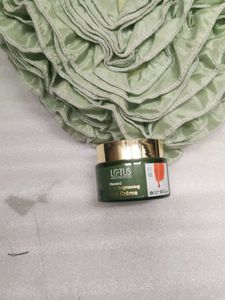 Lotus Botanicals Vitamin C Day Creme