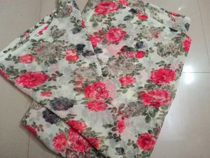 Dreamy Floral Chiffon Saree 🌸✨