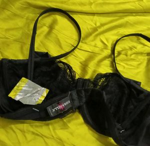 Lace Trimmed Black Bra