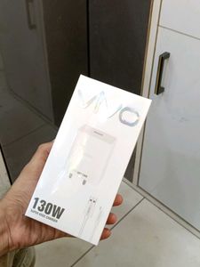Oppo 130W SUPER VOOC CHARGER