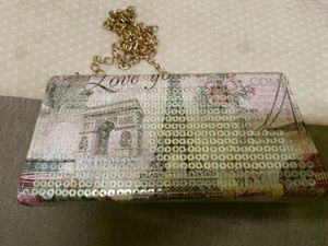 Cute  Clutch