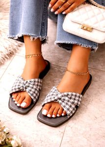 Fine Style Flats - Houndstooth Pattern