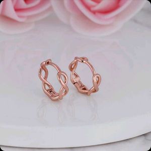 Rose Gold Infinity Knot Hoop Earrings🌟🌟🌟🌟🌟