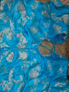 Stunning Blue Brocade Blouse 💙