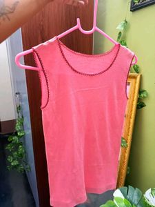 pinteresty Cute Pink Sleeveless fitted Top🩷