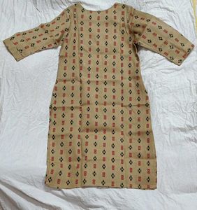 Avaasa Ethnic Printed Kurta with Tassels