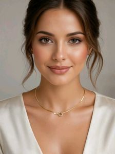 Elegant Gold Tone Necklace with Rhinestones