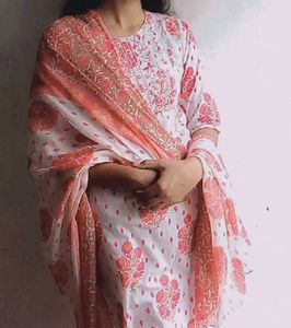Elegant Printed Kurta Set
